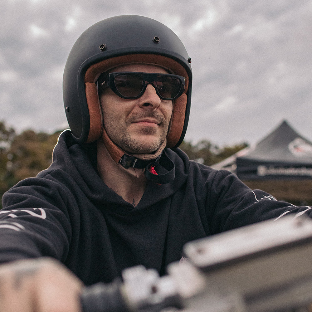 Capacete Urban Tracer Camel Matte Black